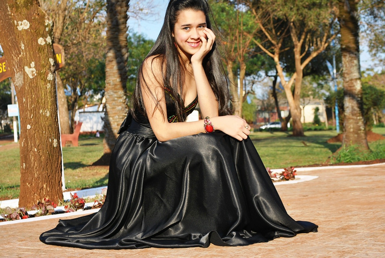 black-dress-238065_1280
